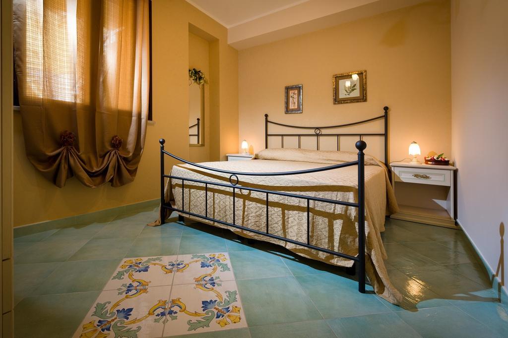 Appartamenti Il Patio Сан-Вито-Ло-Капо Номер фото