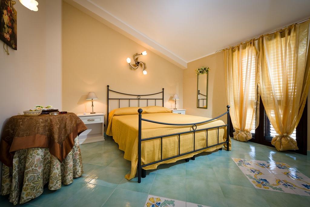 Appartamenti Il Patio Сан-Вито-Ло-Капо Номер фото